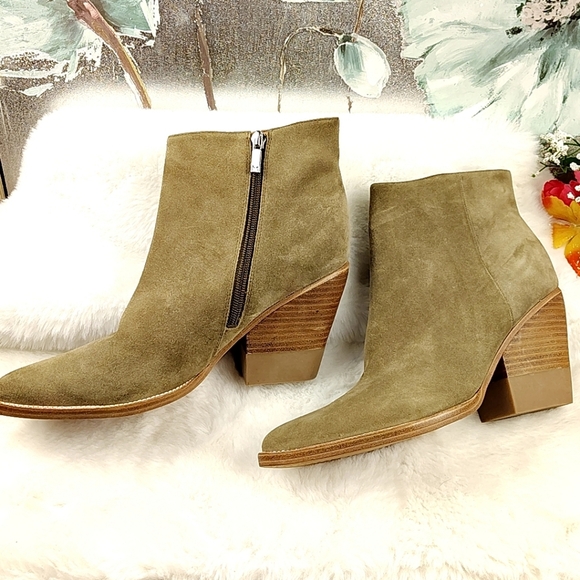 Marc Fisher Suede Bellen Ankle Boots Size 9.5 - Picture 3 of 14